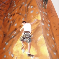 (49/117): Zaj�cia ze wspinaczki na �ciance wspinaczkowej w Paw�owicach  29.11.2009r.