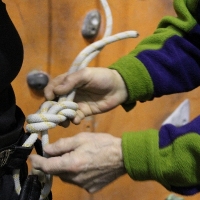 (7/109): <!-- Zajcia na ciance wspinaczkowej 25.01.2013r.-->